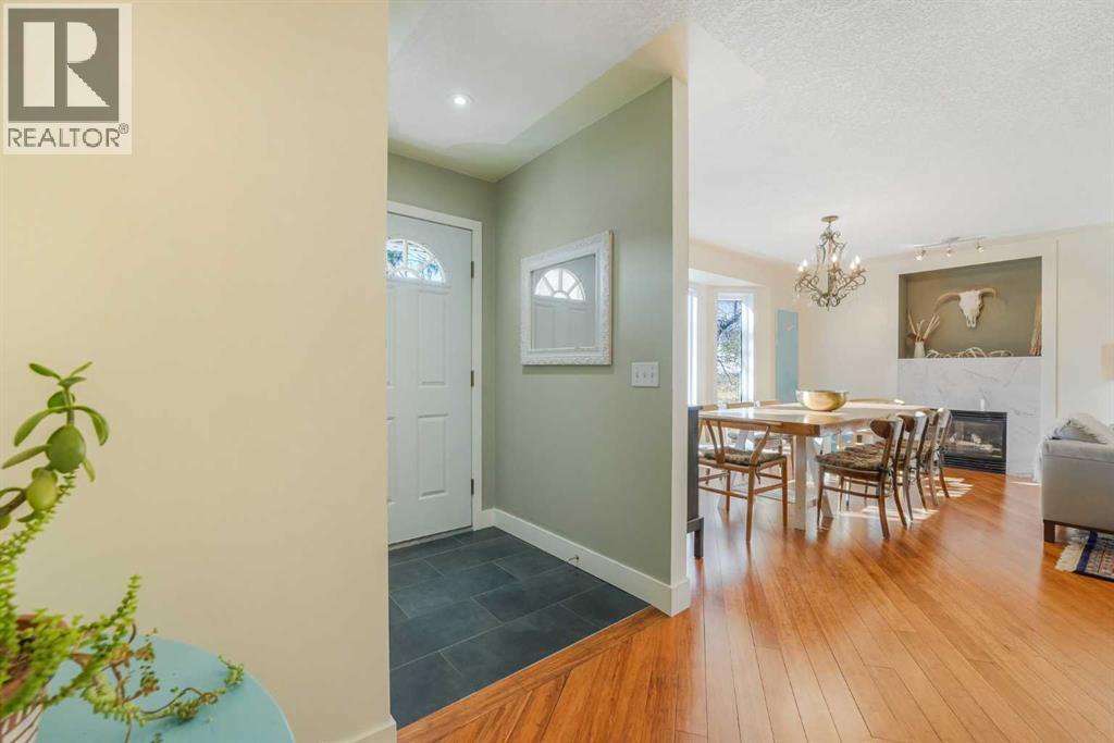 555 Killarney Glen Court Sw, Calgary, Alberta