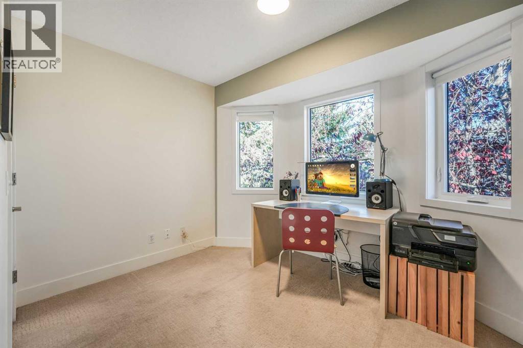 555 Killarney Glen Court Sw, Calgary, Alberta