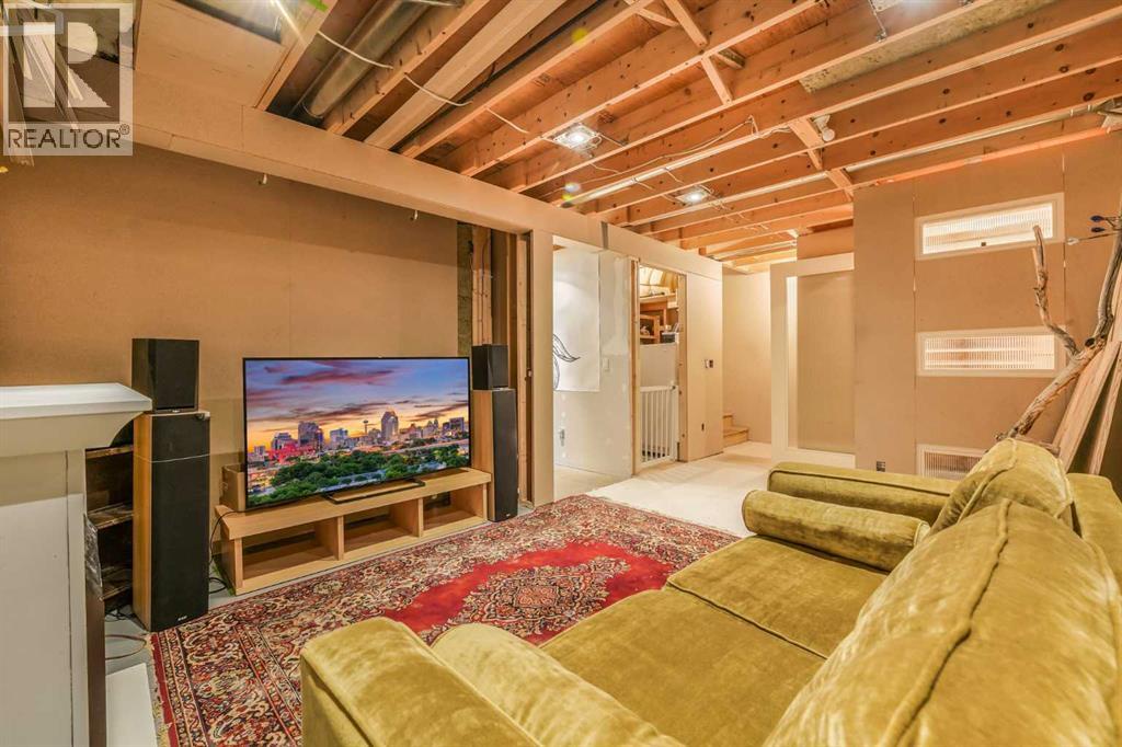555 Killarney Glen Court Sw, Calgary, Alberta