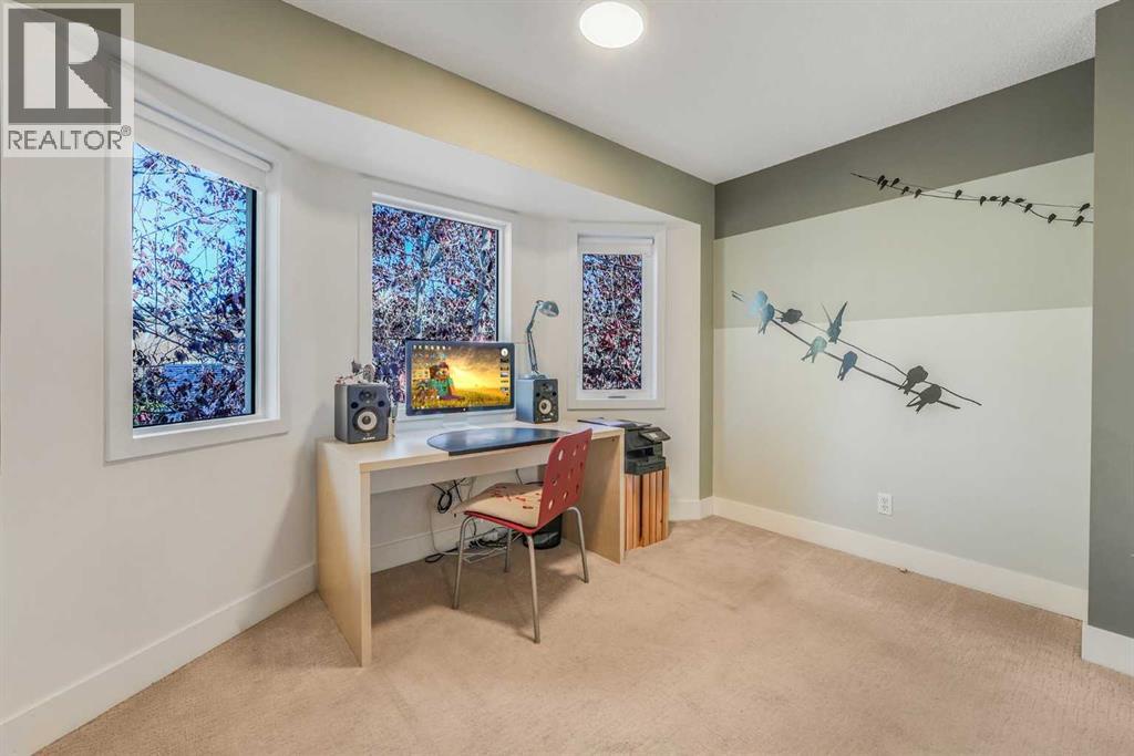 555 Killarney Glen Court Sw, Calgary, Alberta