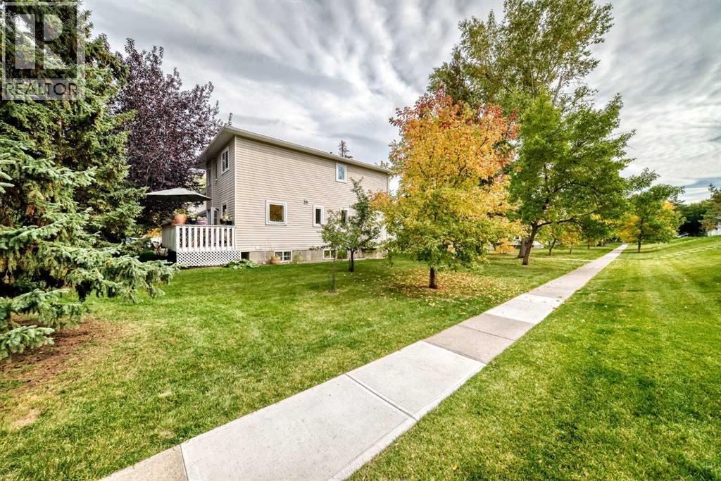 555 Killarney Glen Court Sw, Calgary, Alberta