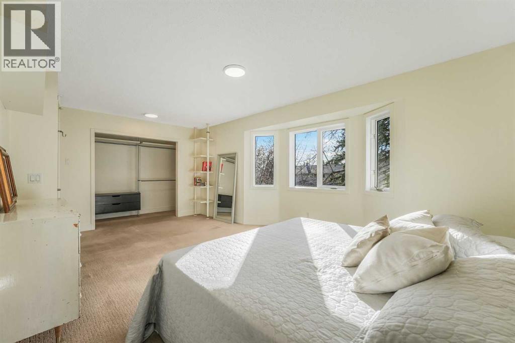 555 Killarney Glen Court Sw, Calgary, Alberta