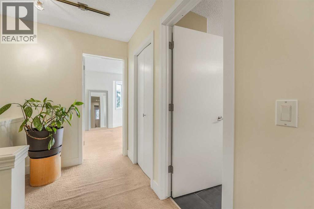 555 Killarney Glen Court Sw, Calgary, Alberta