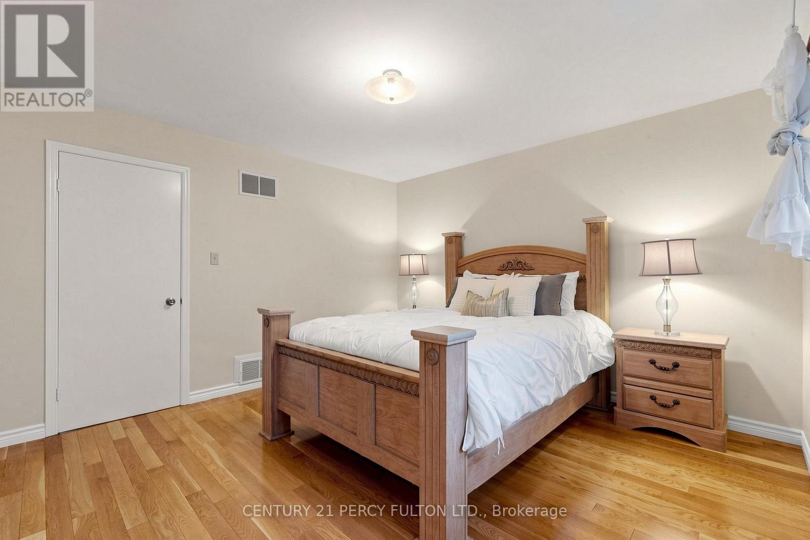 24 Tullamore Drive, Toronto (st. Andrew-windfields), Ontario