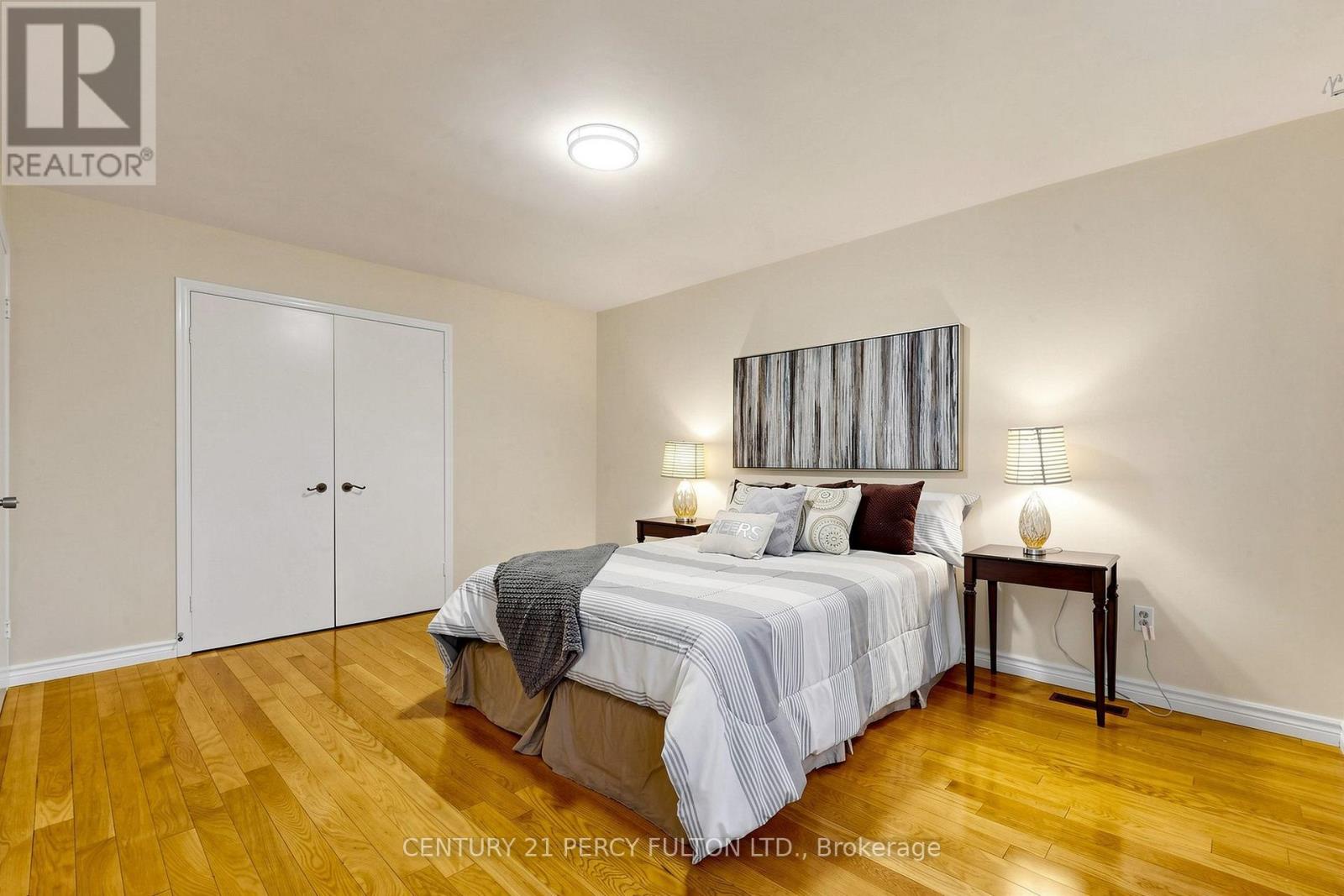 24 Tullamore Drive, Toronto (st. Andrew-windfields), Ontario