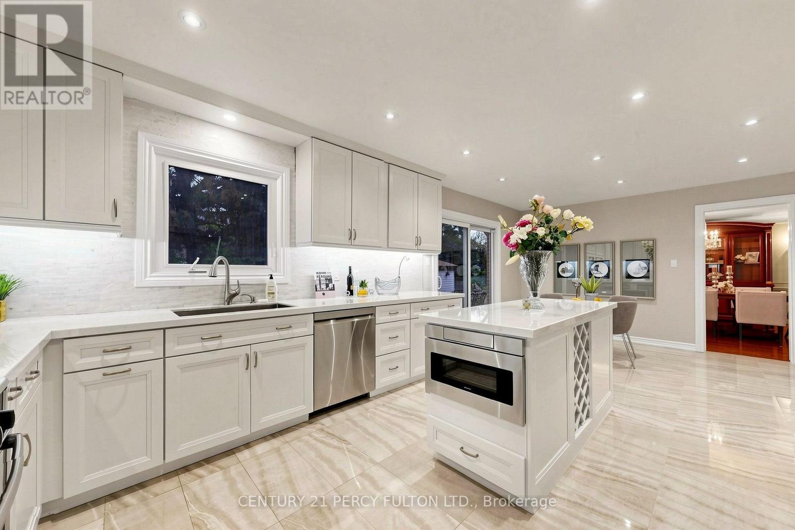 24 Tullamore Drive, Toronto (st. Andrew-windfields), Ontario