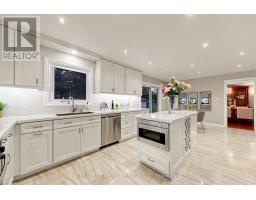 24 TULLAMORE DRIVE