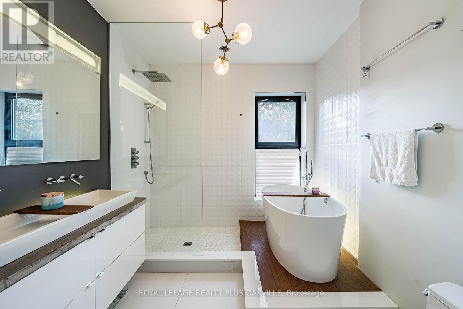 294 Logan Avenue, Toronto (south Riverdale), Ontario