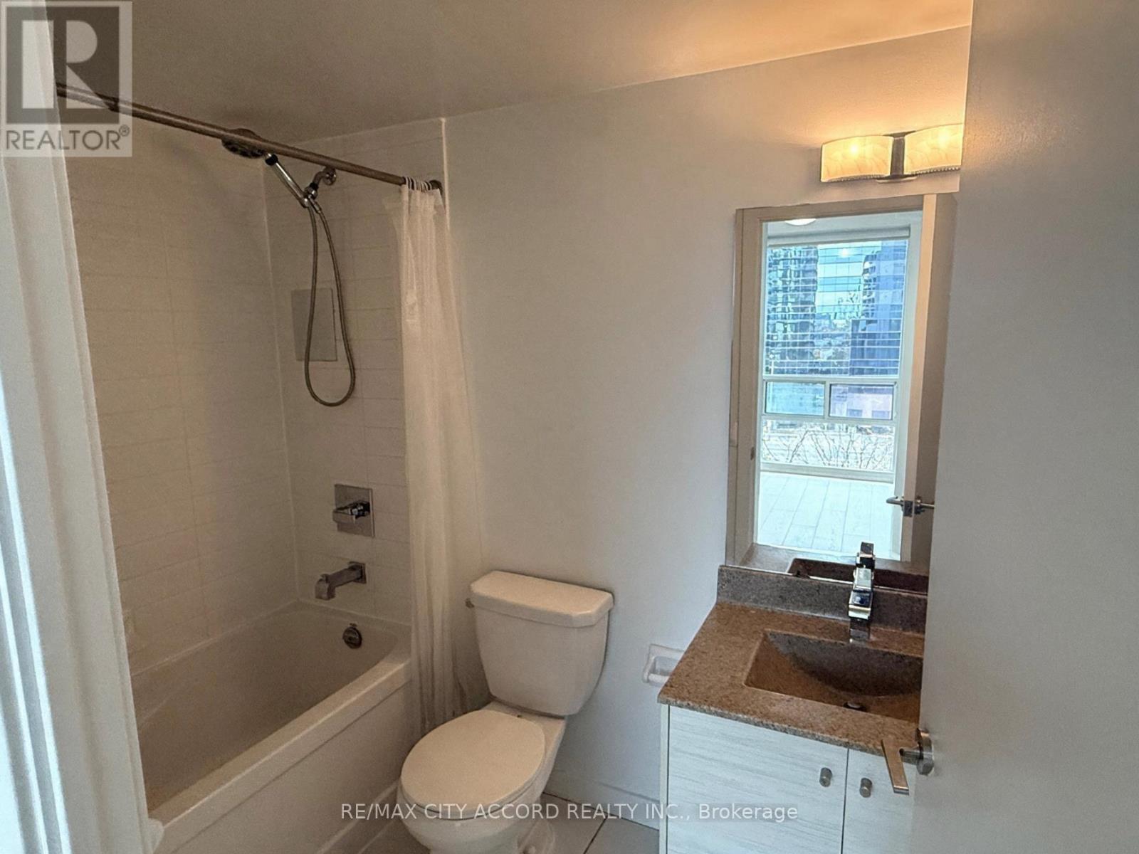 507 - 5740 Yonge Street, Toronto (newtonbrook West), Ontario
