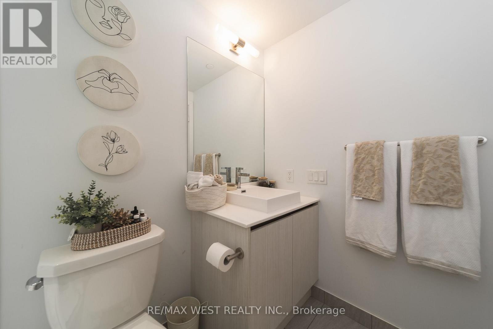 706 - 251 Manitoba Street, Toronto (mimico), Ontario