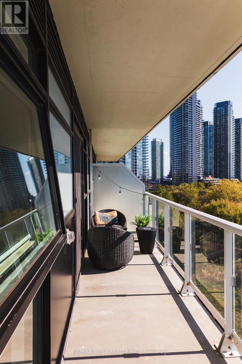 706 - 251 Manitoba Street, Toronto (mimico), Ontario