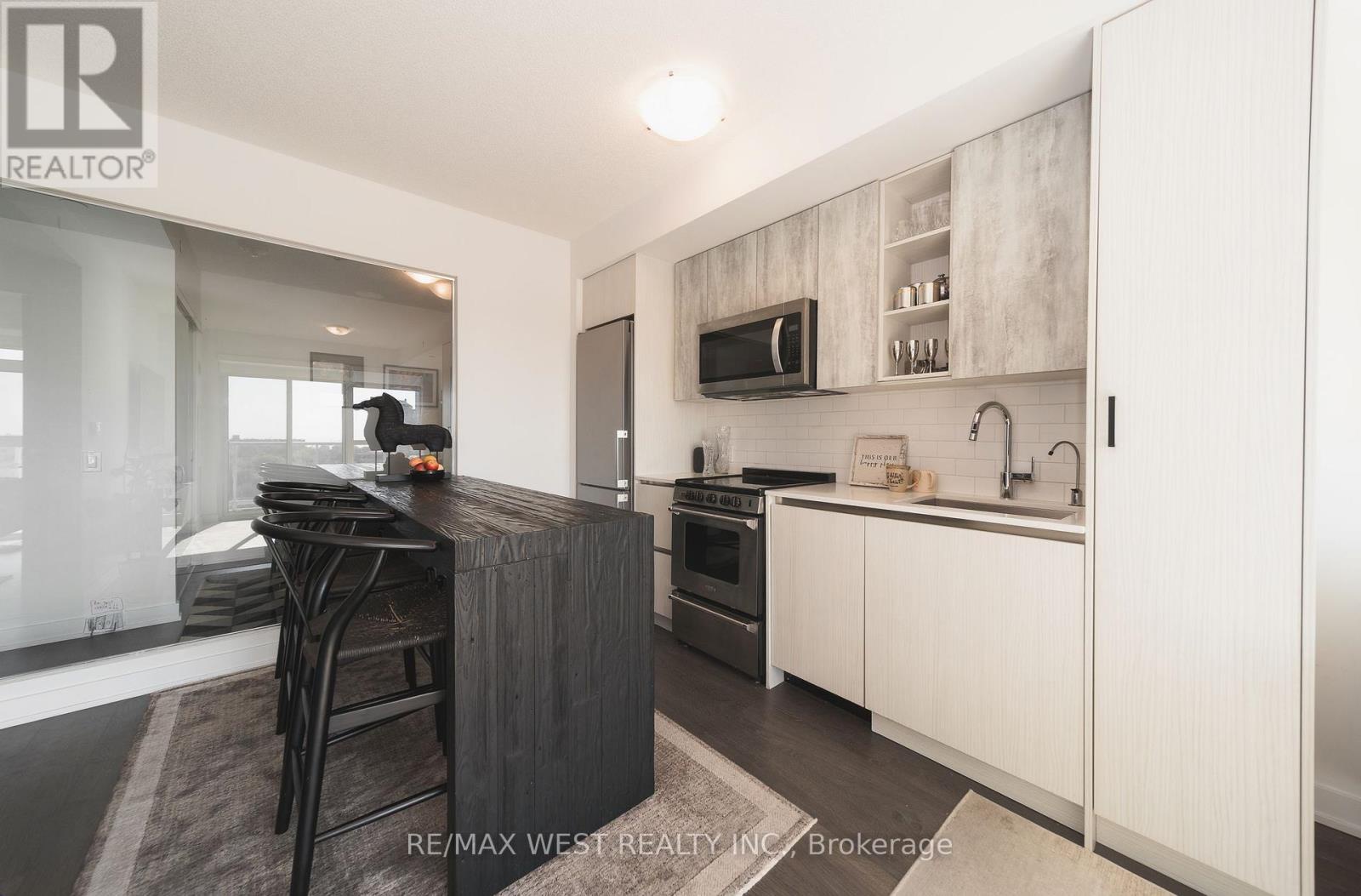 706 - 251 Manitoba Street, Toronto (mimico), Ontario