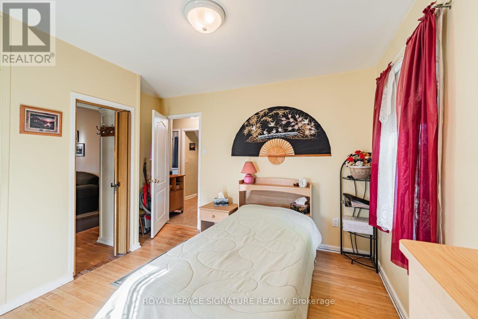 15 Kemp Square, Toronto (brookhaven-amesbury), Ontario