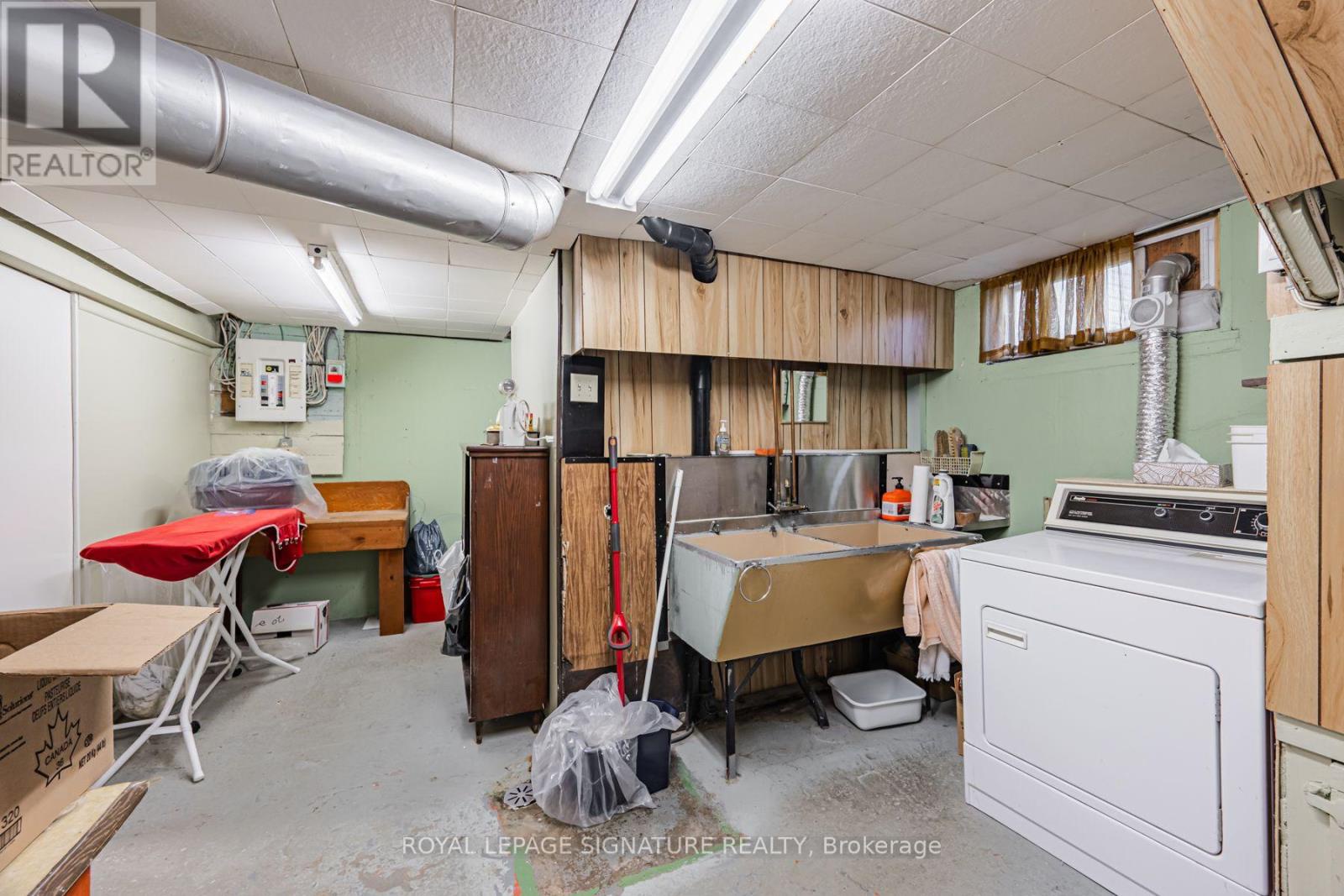15 Kemp Square, Toronto (brookhaven-amesbury), Ontario
