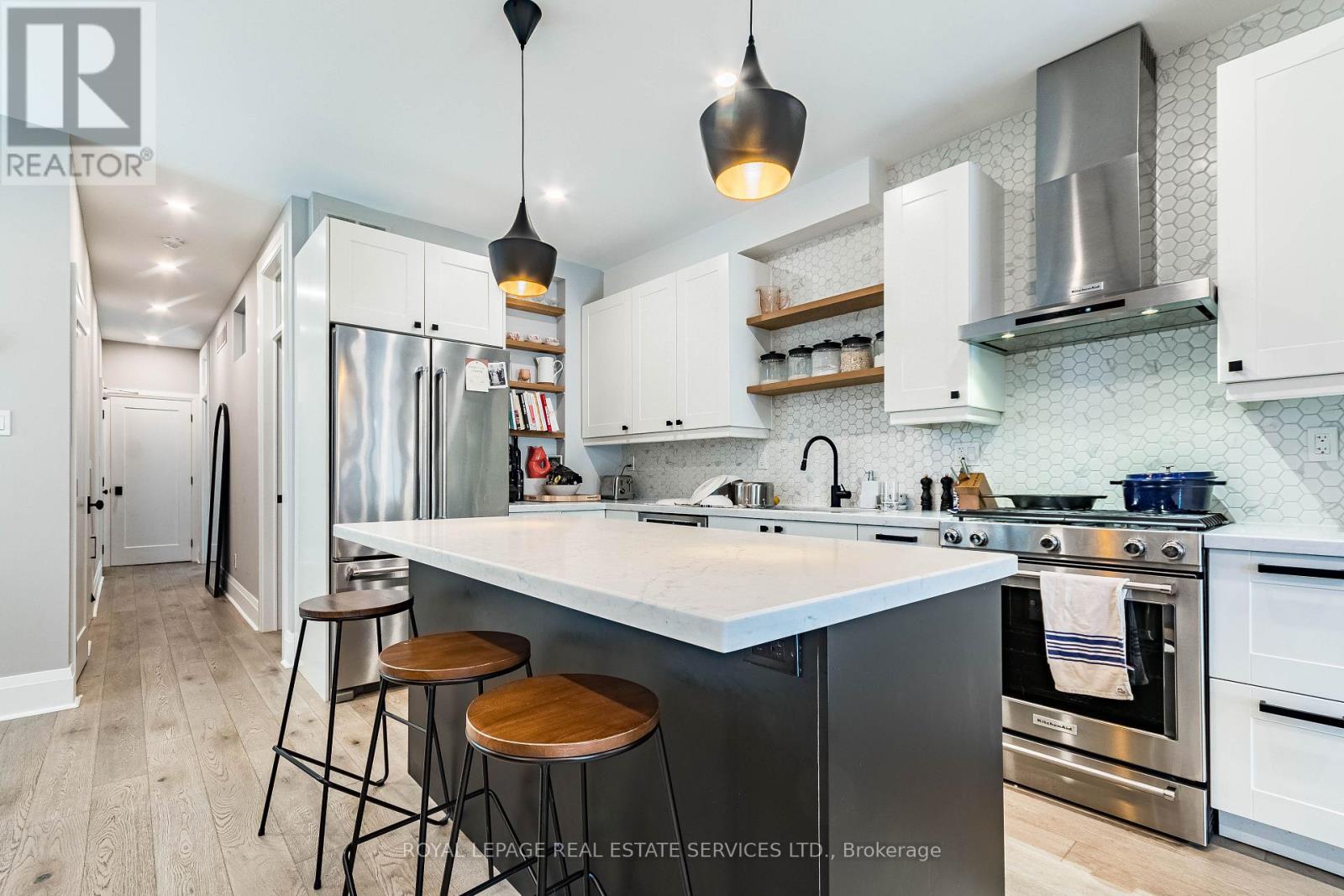 238 Garden Avenue, Toronto (high Park-swansea), Ontario