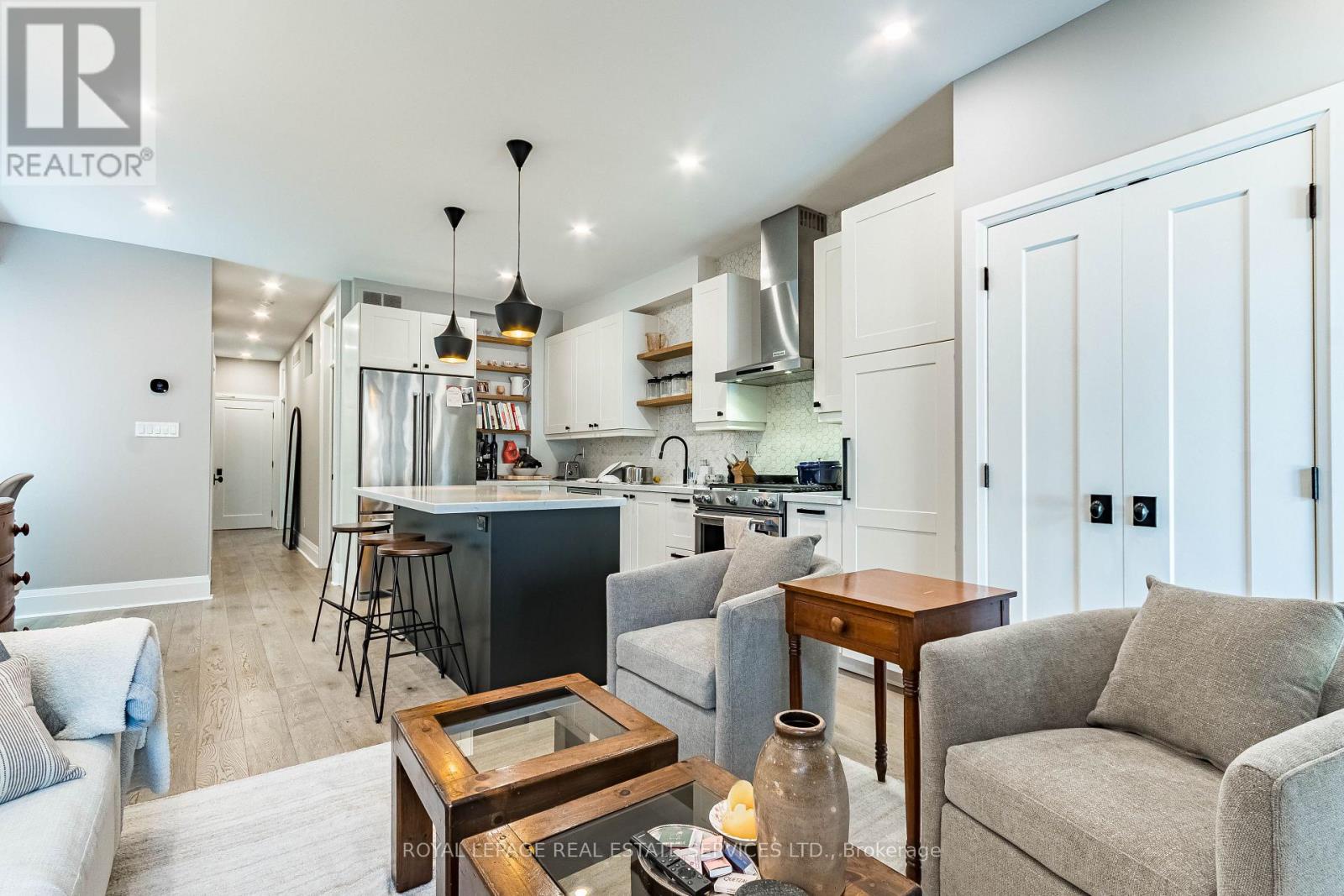 238 Garden Avenue, Toronto (high Park-swansea), Ontario