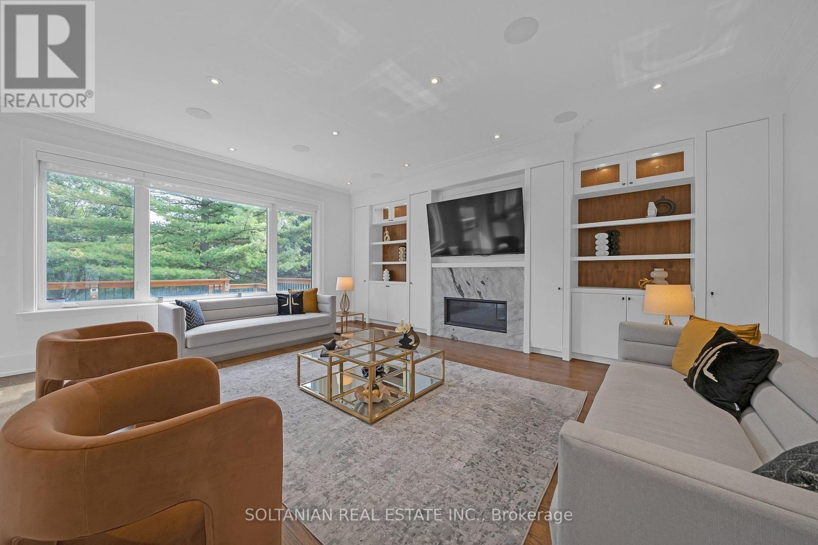 15 Calvin Avenue, Toronto (willowdale East), Ontario