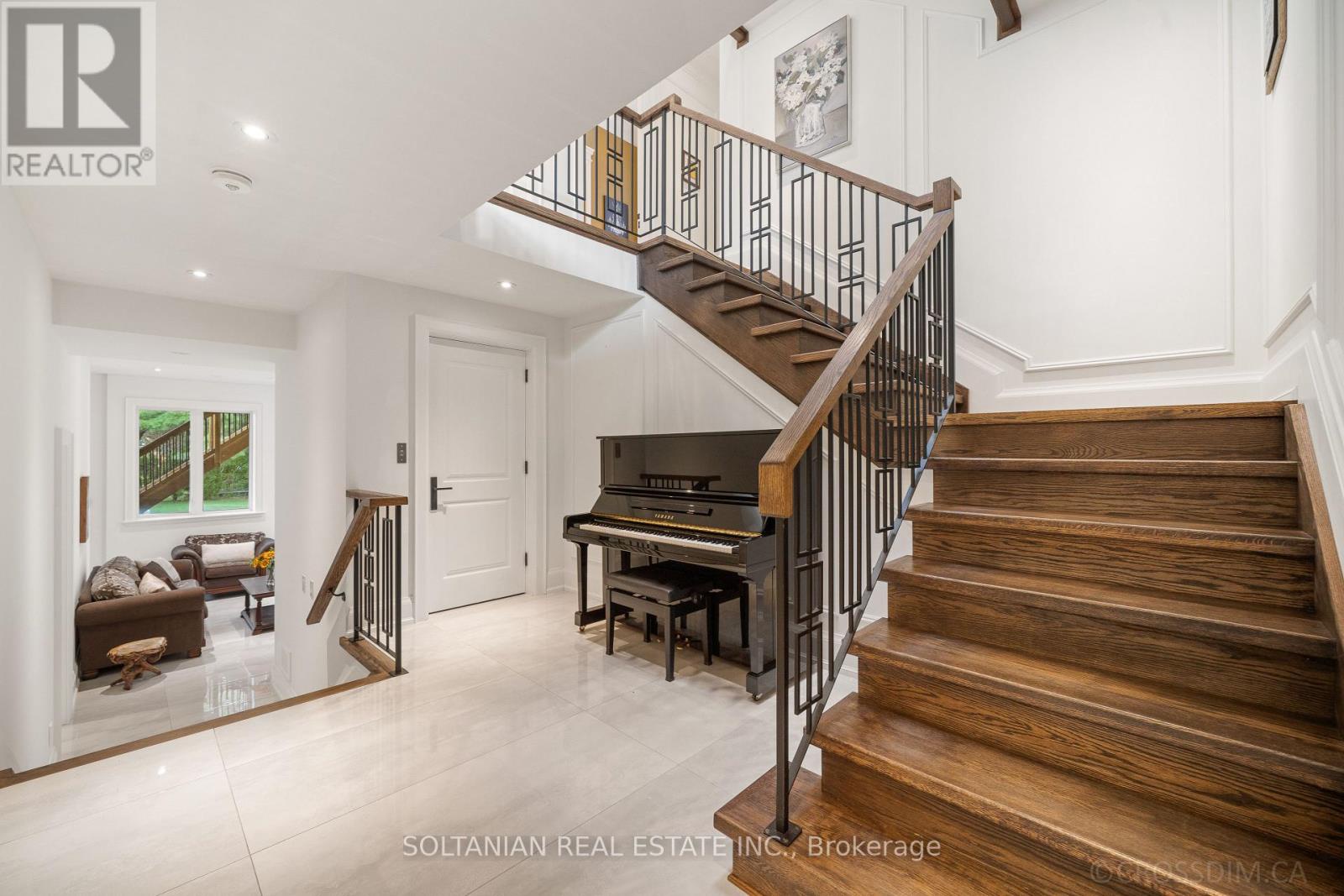 15 Calvin Avenue, Toronto (willowdale East), Ontario