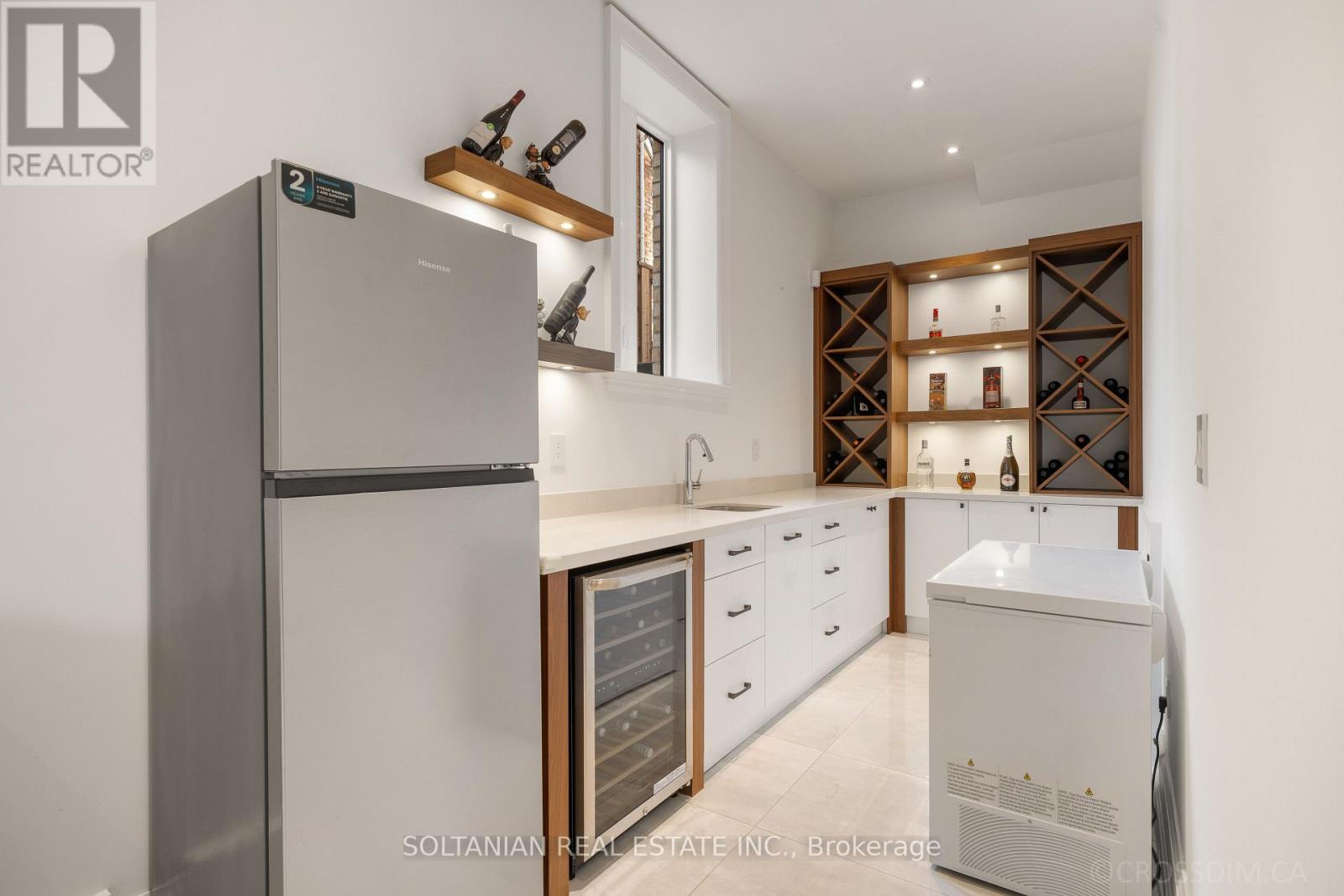 15 Calvin Avenue, Toronto (willowdale East), Ontario
