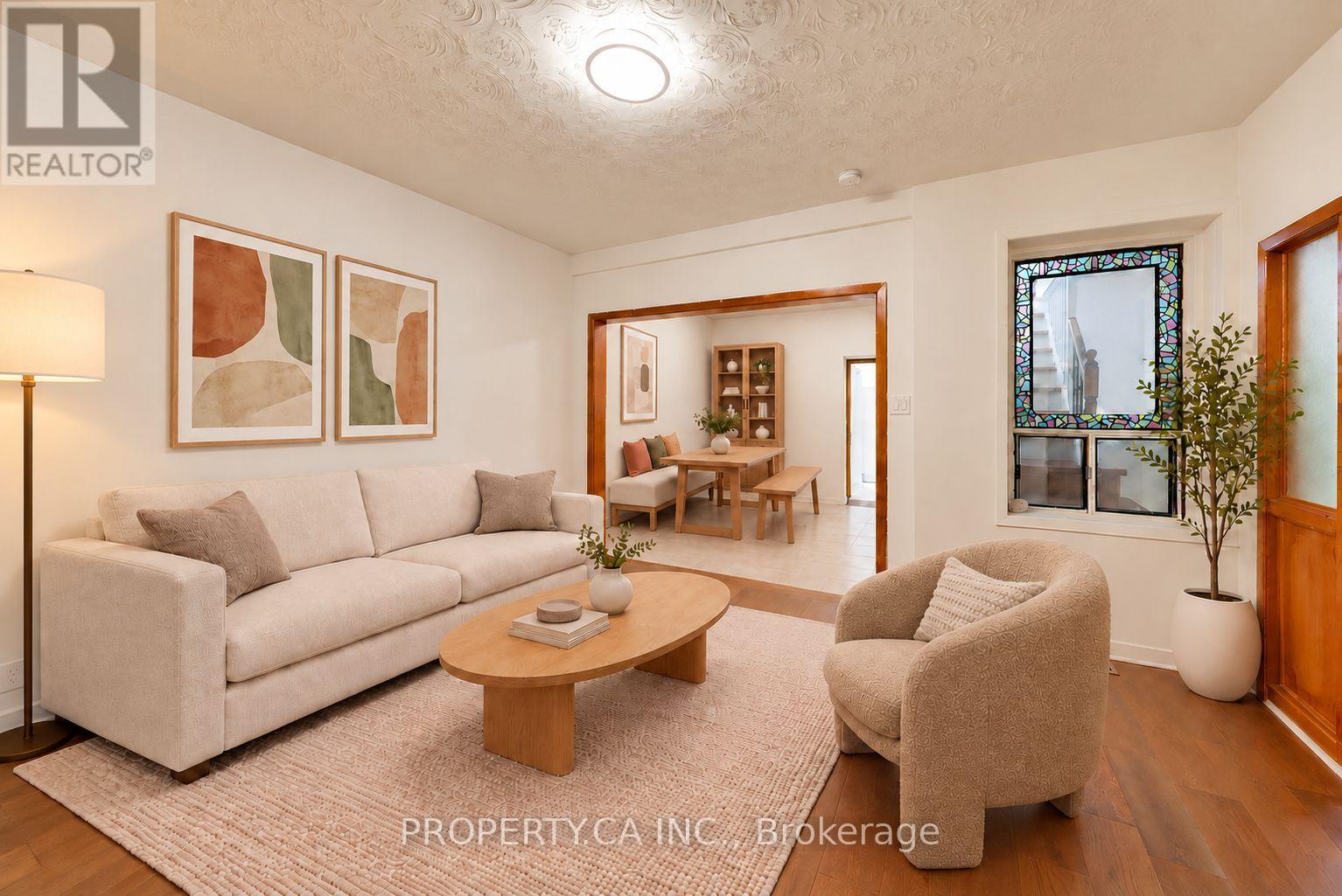 3 Clinton Place, Toronto (palmerston-little Italy), Ontario