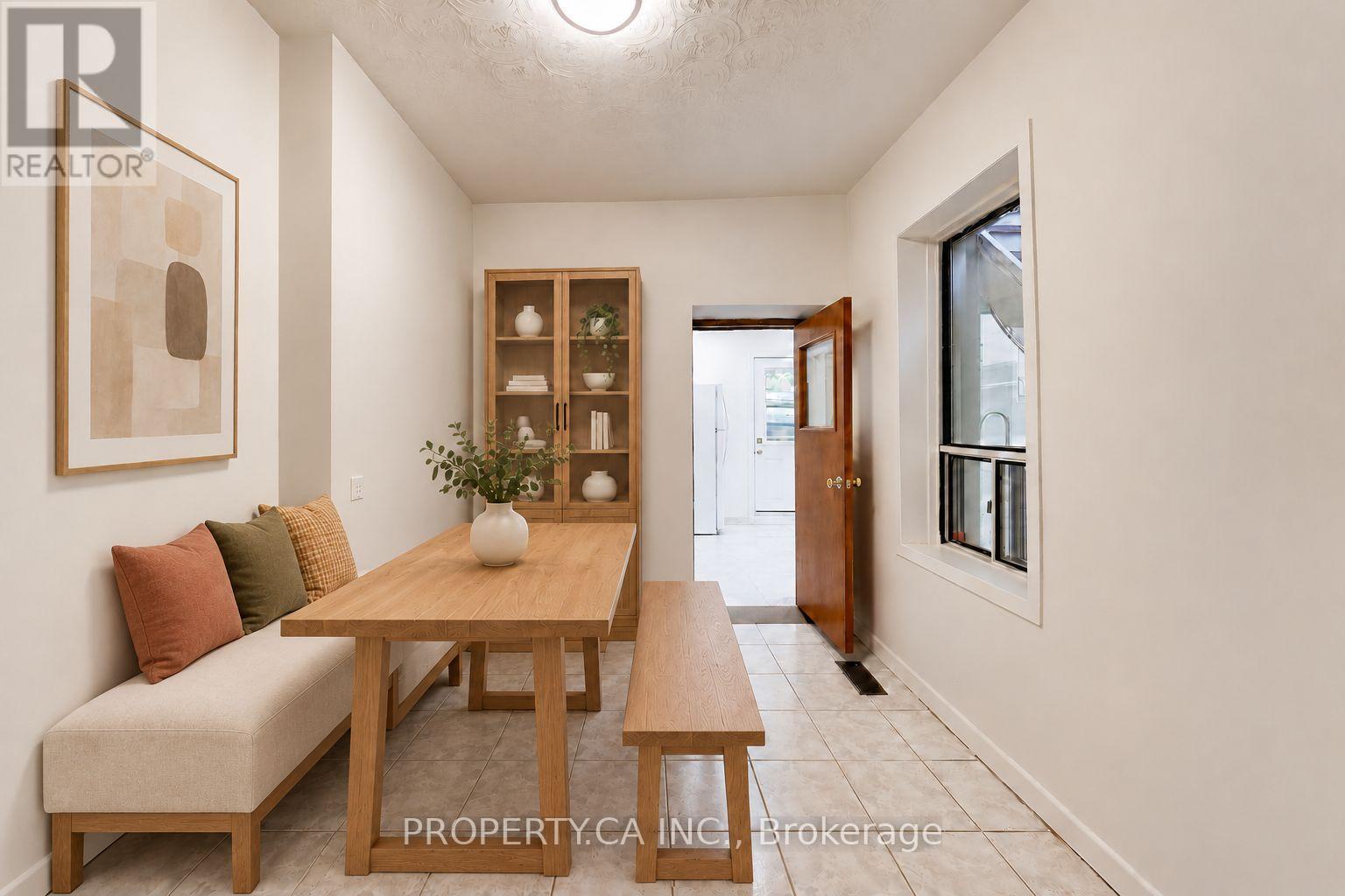 3 Clinton Place, Toronto (palmerston-little Italy), Ontario