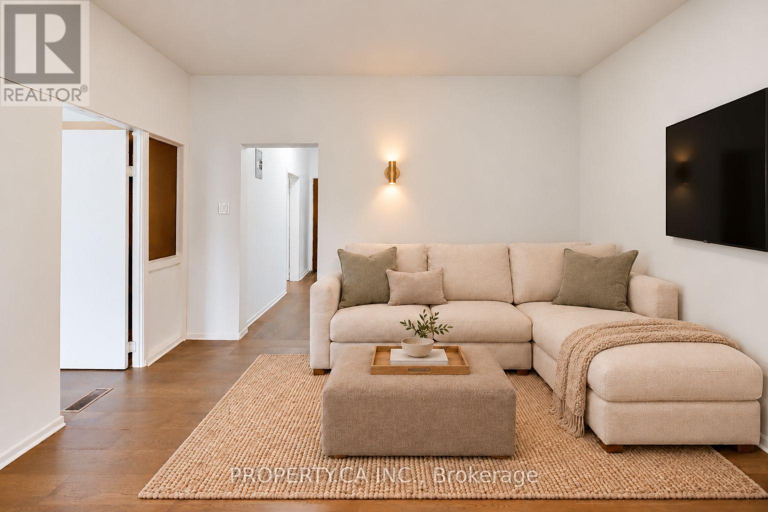 3 Clinton Place, Toronto (palmerston-little Italy), Ontario