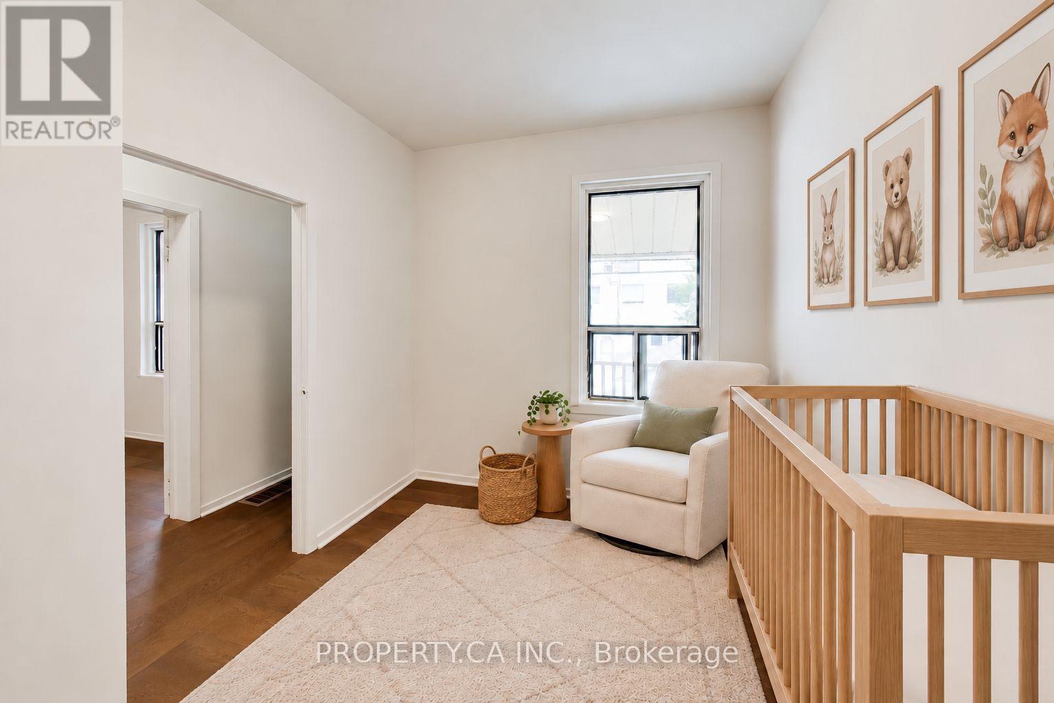 3 Clinton Place, Toronto (palmerston-little Italy), Ontario