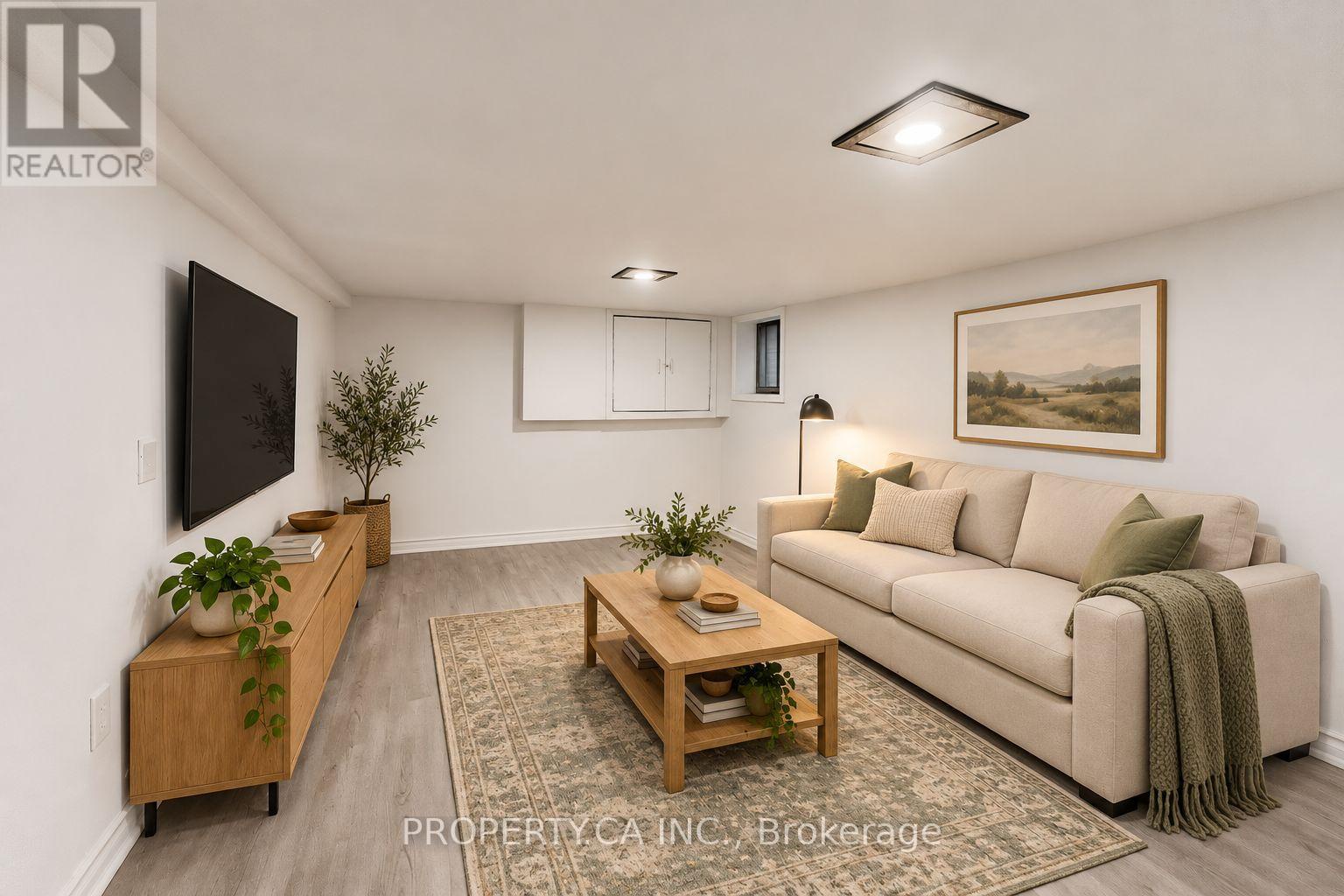 3 Clinton Place, Toronto (palmerston-little Italy), Ontario