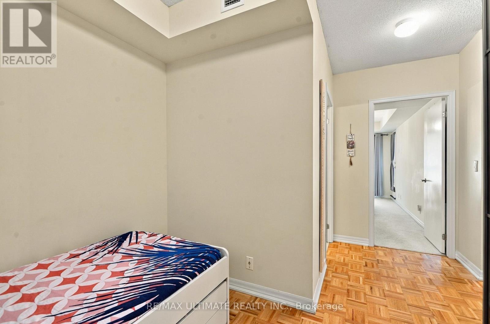 501 - 38 Fontenay Court, Toronto (edenbridge-humber Valley), Ontario