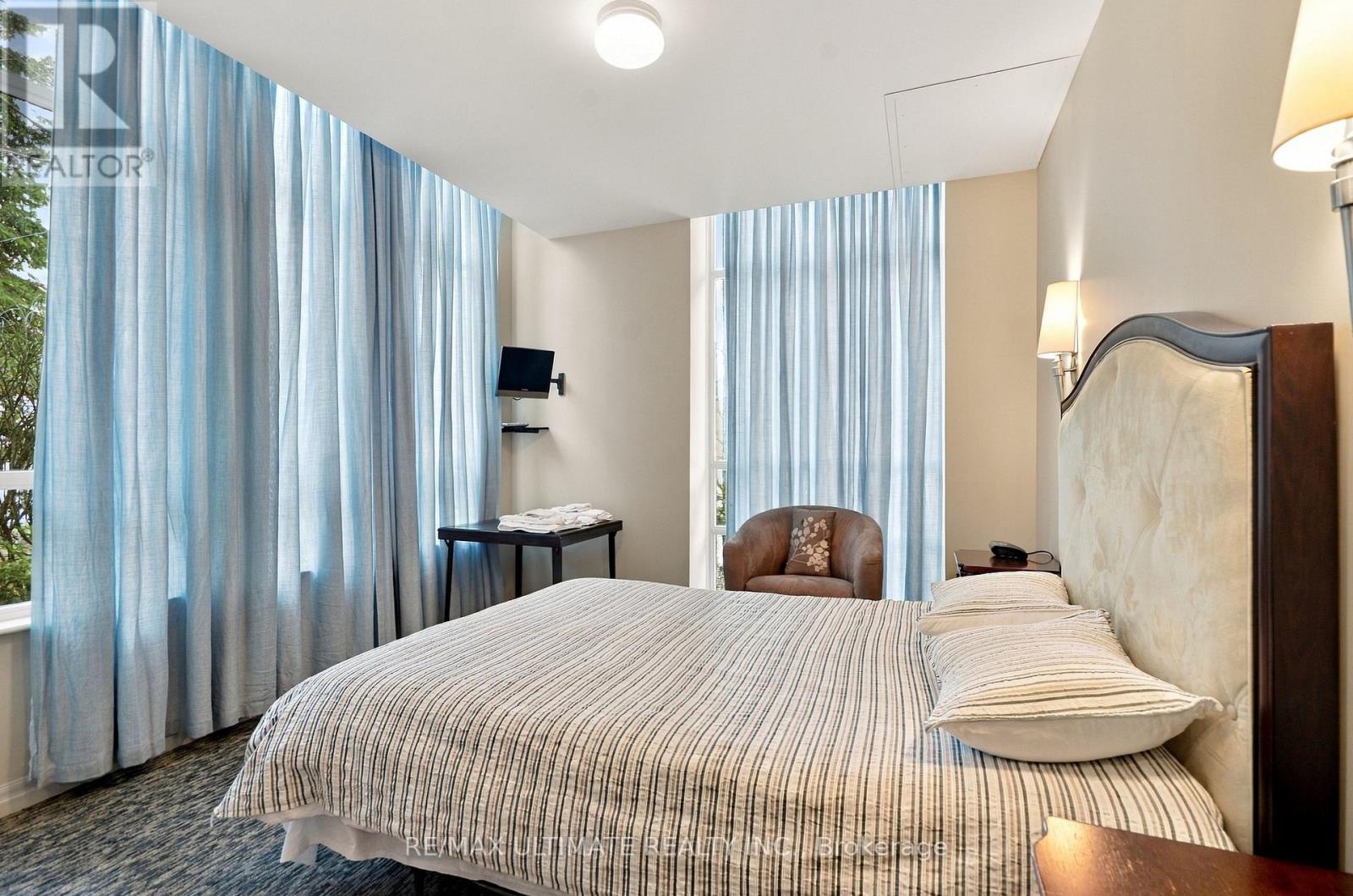 501 - 38 Fontenay Court, Toronto (edenbridge-humber Valley), Ontario