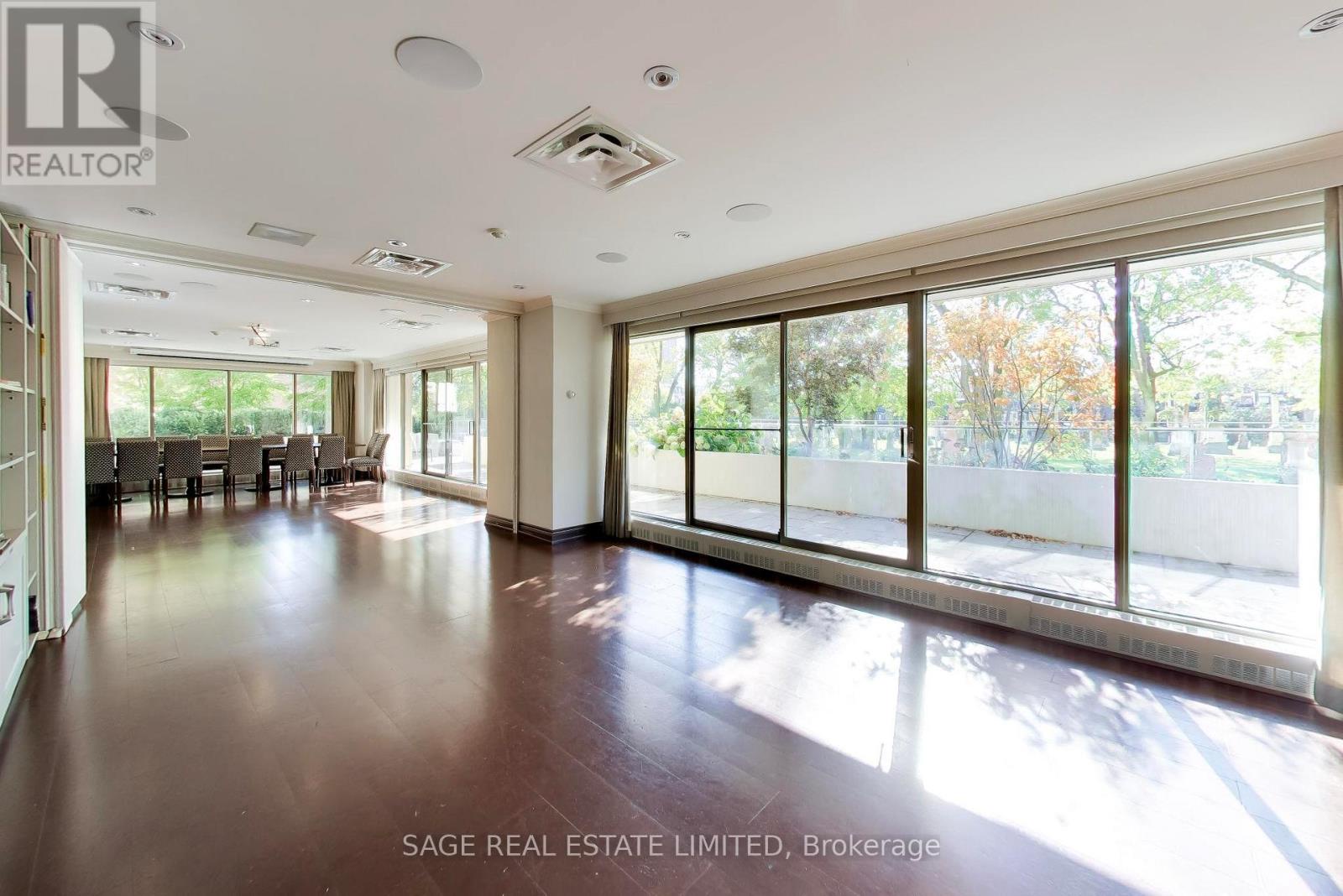 404 - 63 St Clair Avenue, Toronto (yonge-st. Clair), Ontario