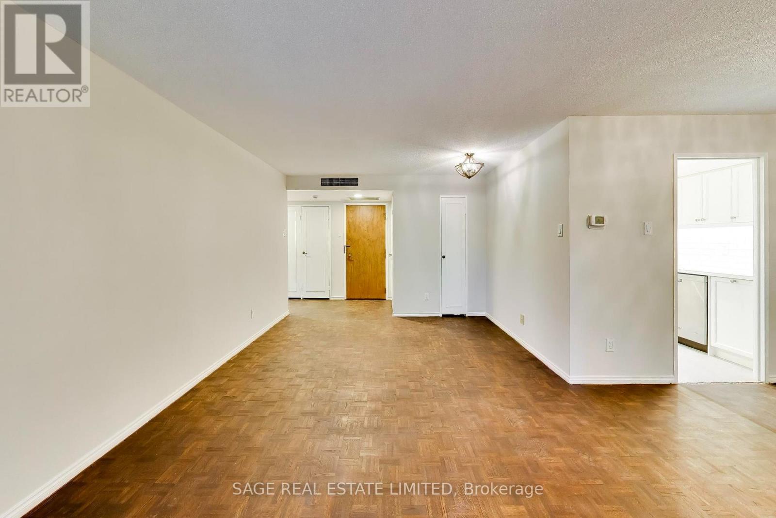 404 - 63 St Clair Avenue, Toronto (yonge-st. Clair), Ontario