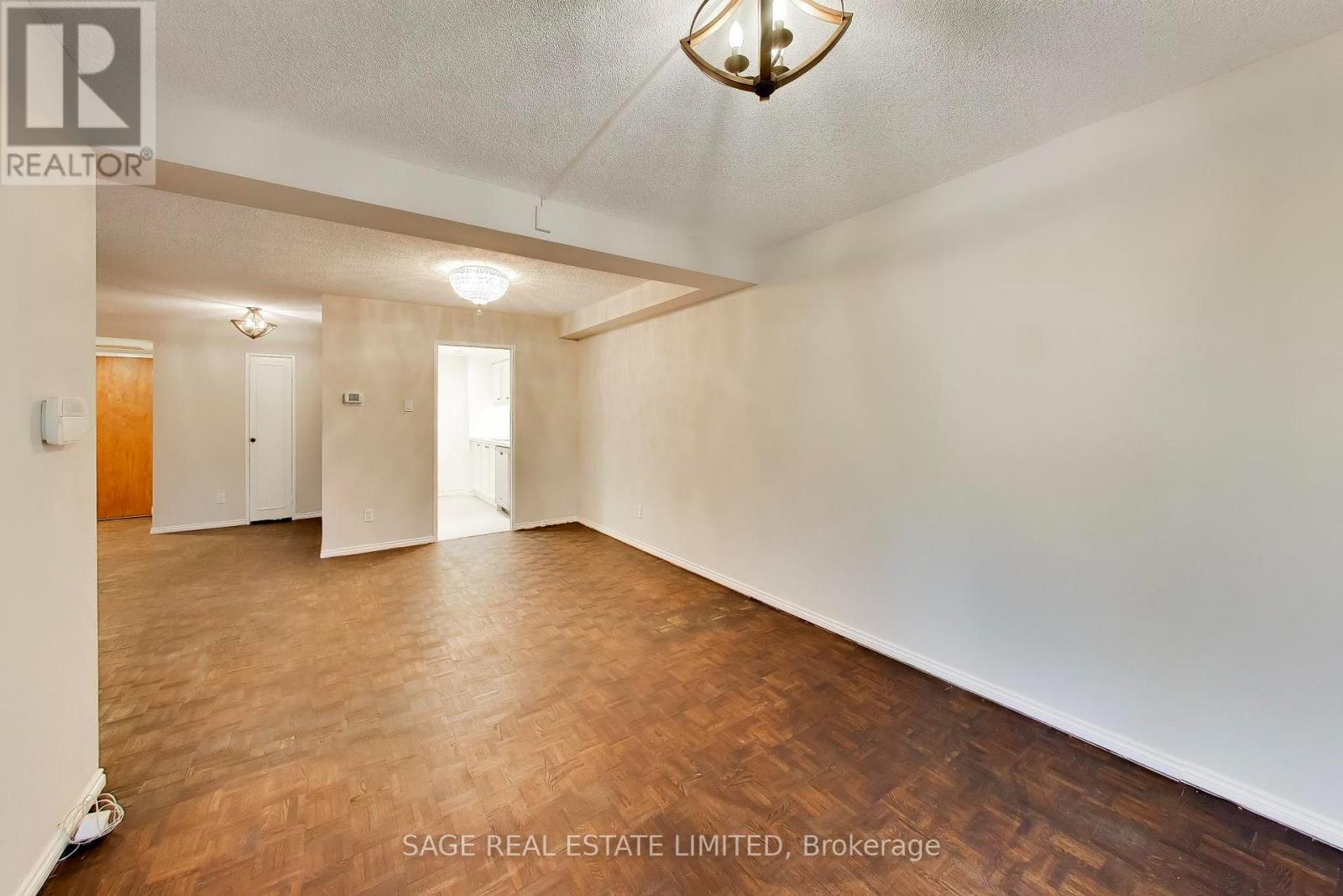 404 - 63 St Clair Avenue, Toronto (yonge-st. Clair), Ontario