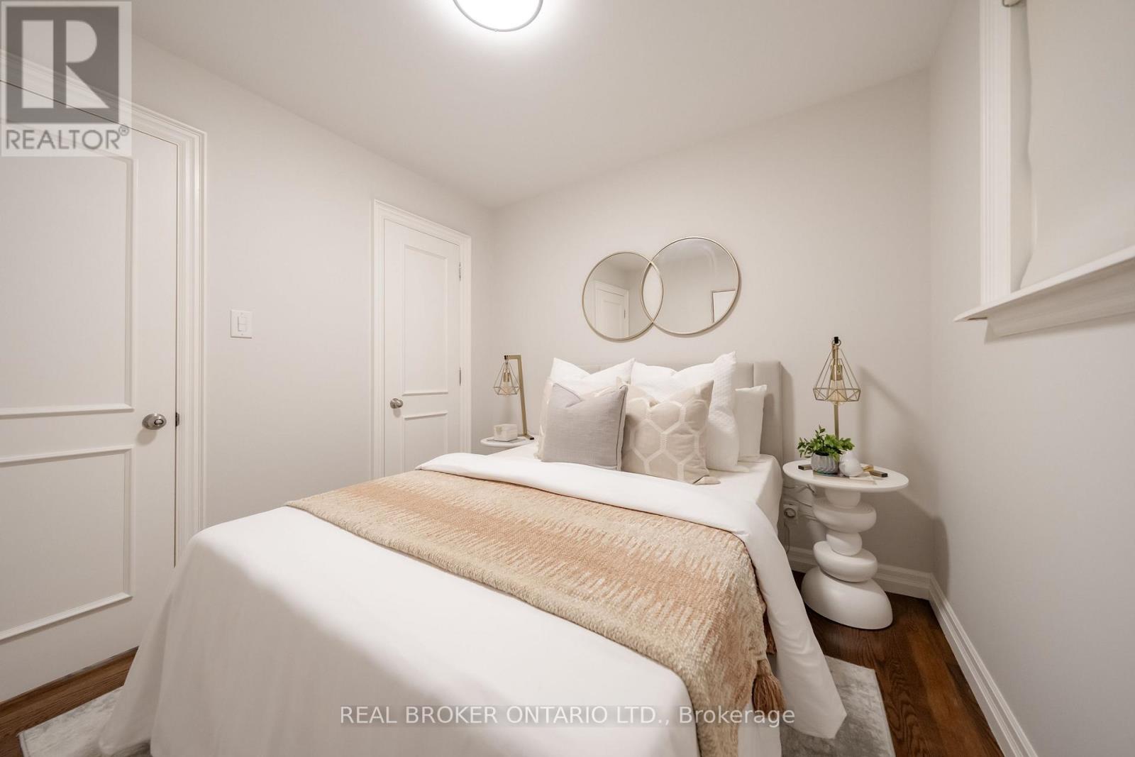 53 Kingslake Road, Toronto (don Valley Village), Ontario