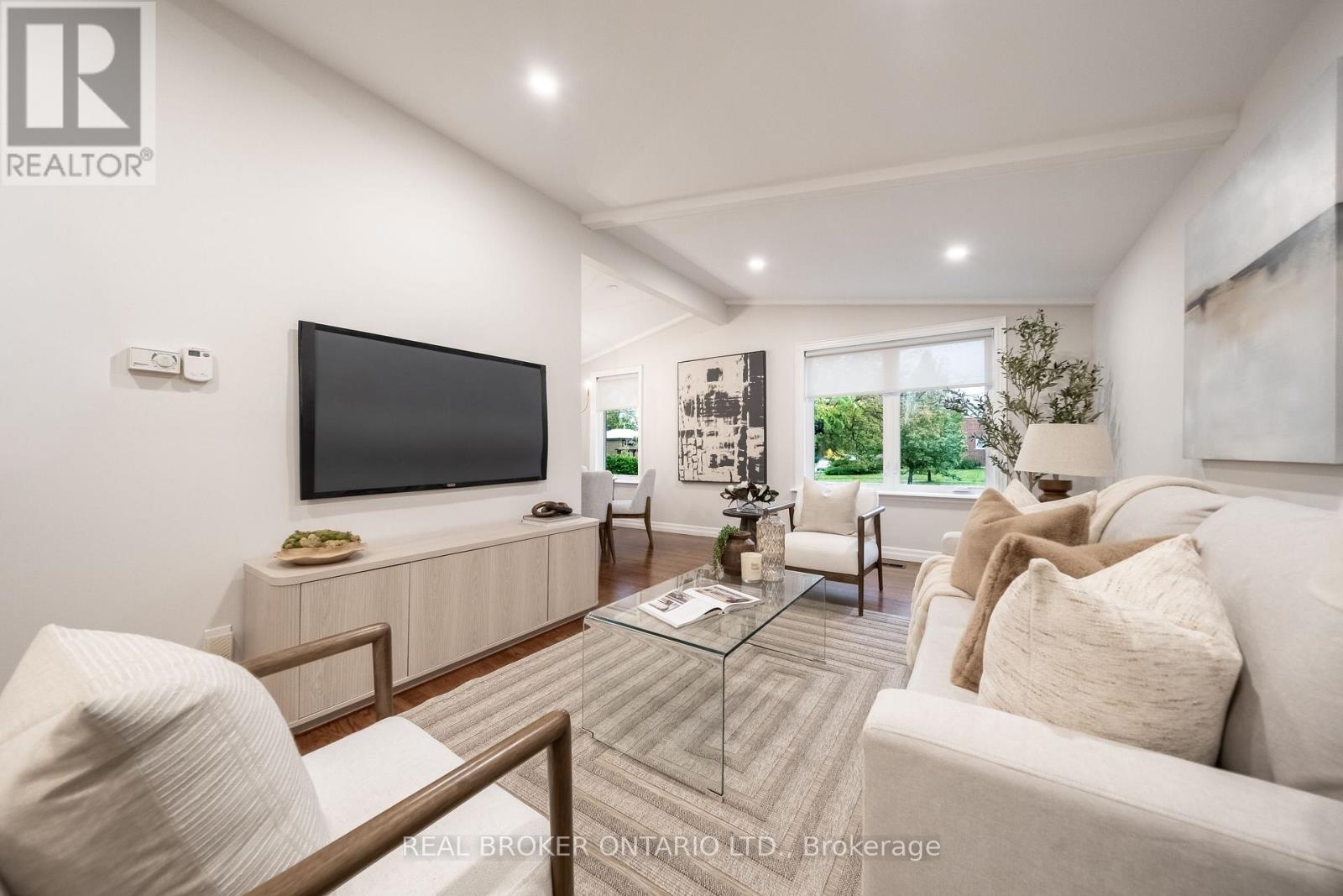 53 Kingslake Road, Toronto (don Valley Village), Ontario
