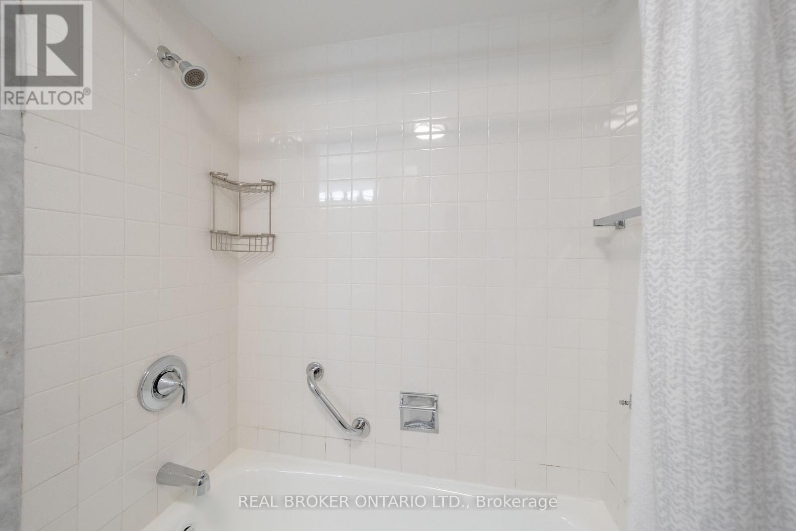 53 Kingslake Road, Toronto (don Valley Village), Ontario