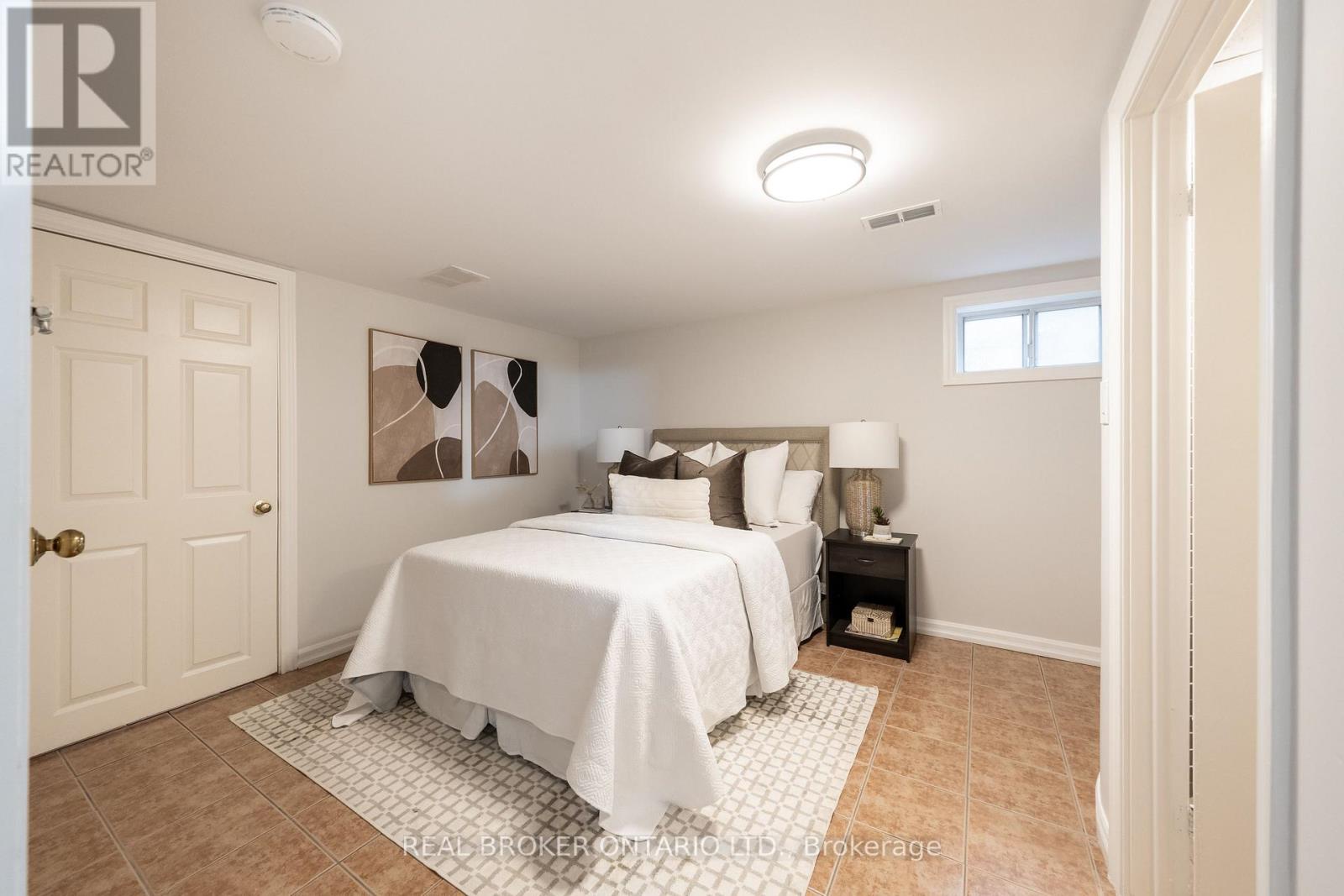53 Kingslake Road, Toronto (don Valley Village), Ontario