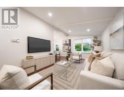 53 KINGSLAKE ROAD