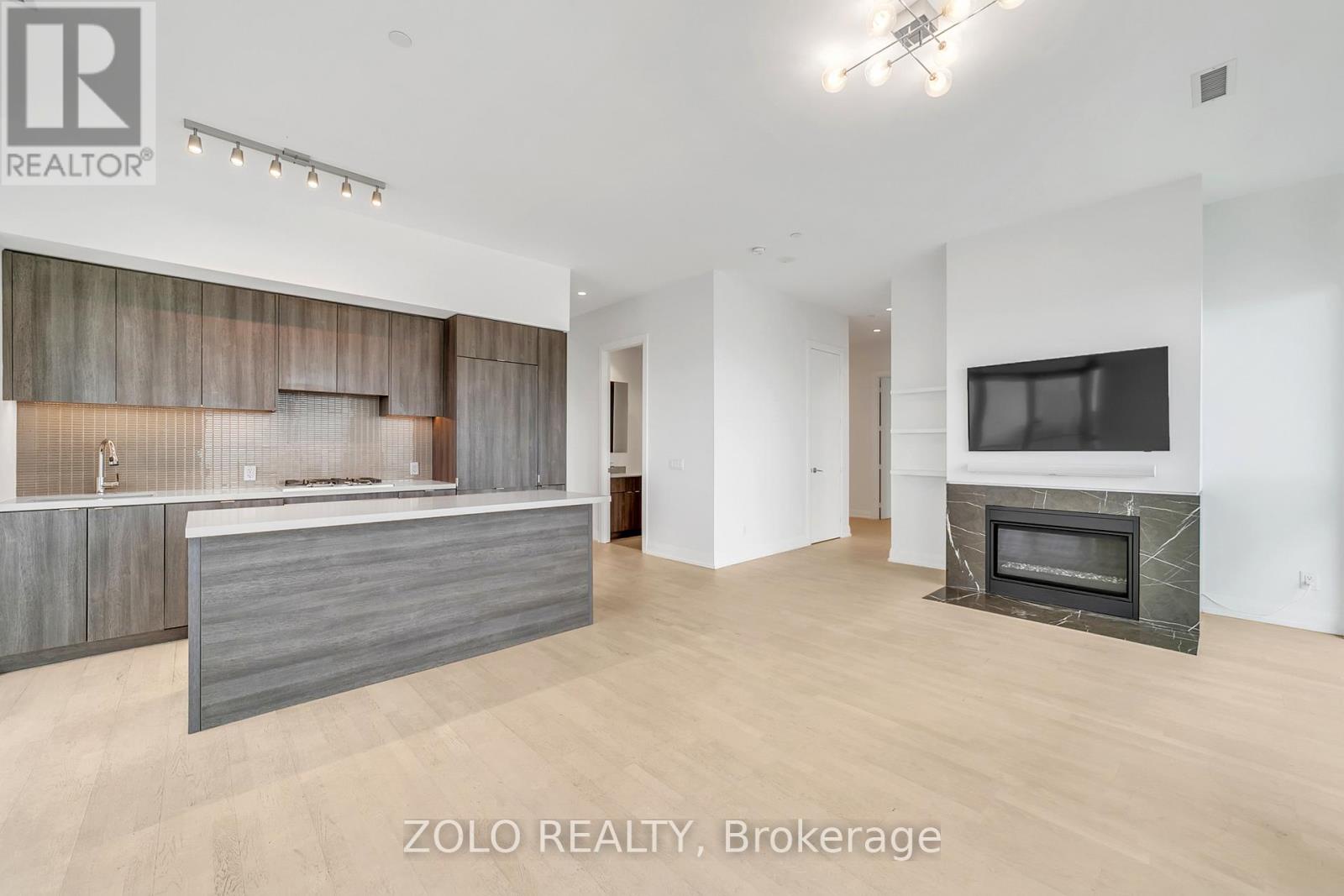6310 - 7 Grenville Street, Toronto (bay Street Corridor), Ontario