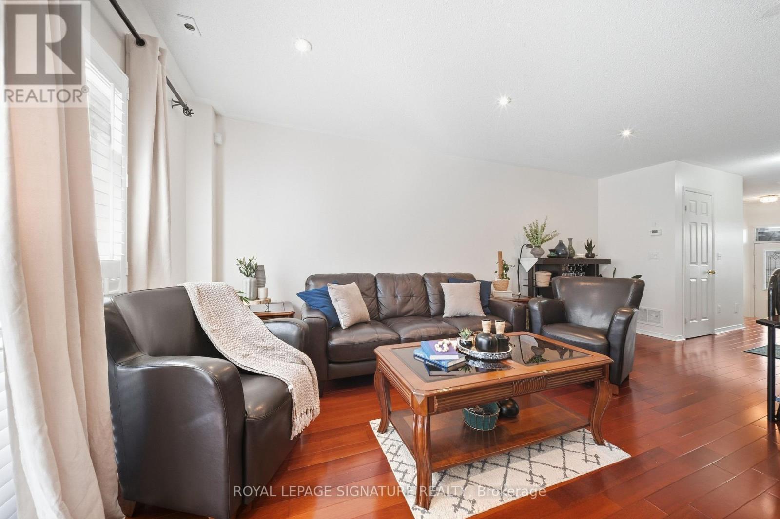 552 - 83 Mondeo Drive, Toronto (dorset Park), Ontario