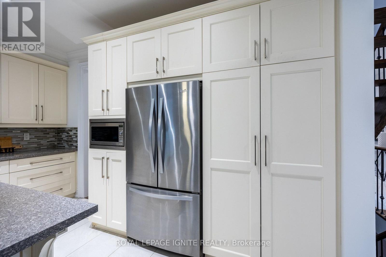 31 Jodphur Avenue, Toronto (humberlea-pelmo Park), Ontario