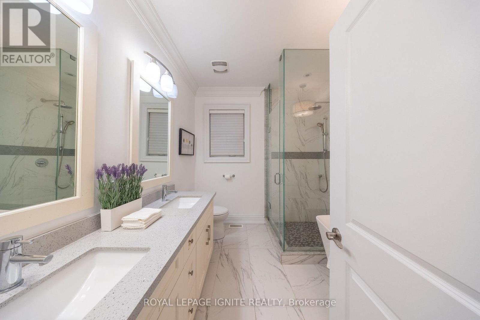 31 Jodphur Avenue, Toronto (humberlea-pelmo Park), Ontario