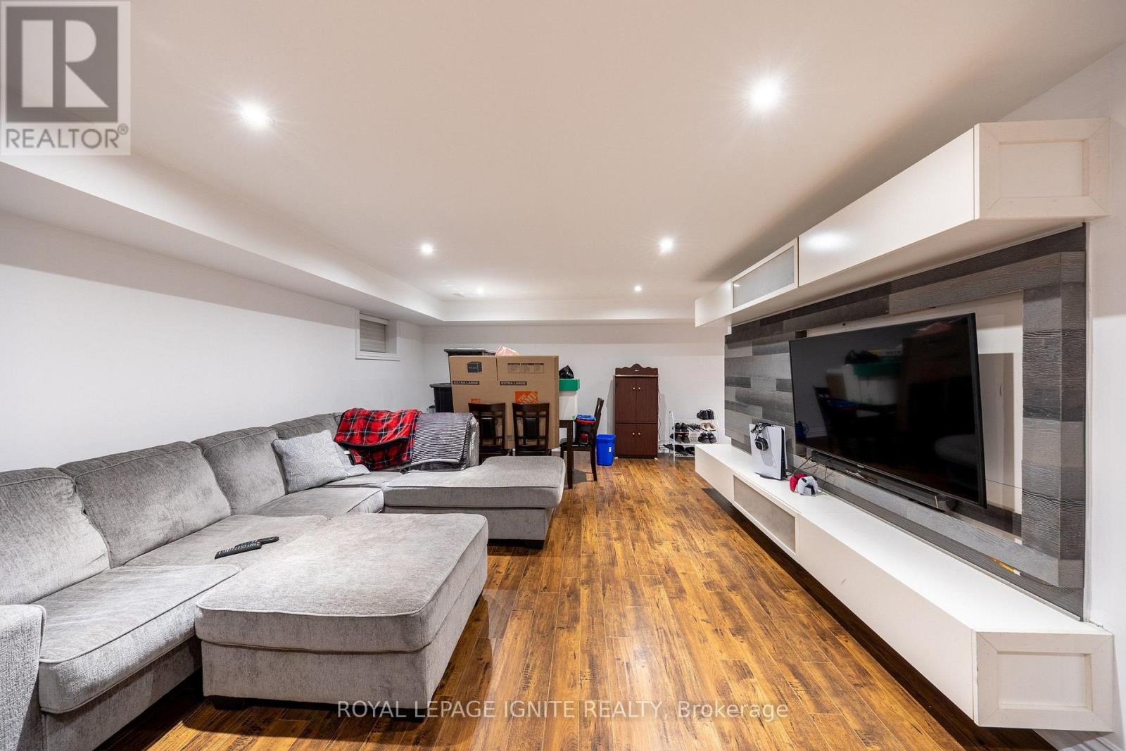 31 Jodphur Avenue, Toronto (humberlea-pelmo Park), Ontario