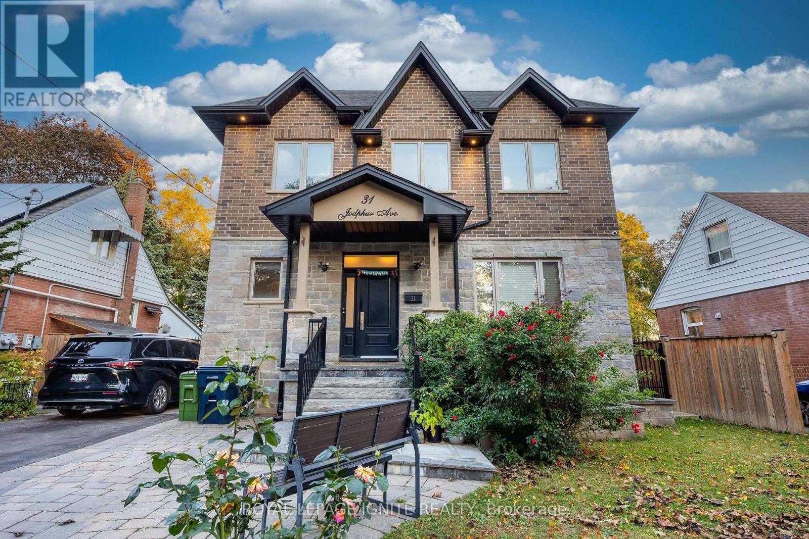 31 Jodphur Avenue, Toronto (humberlea-pelmo Park), Ontario