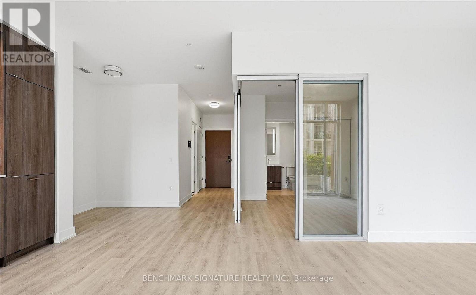 206 - 30 Inn On The Park Drive, Toronto (banbury-don Mills), Ontario