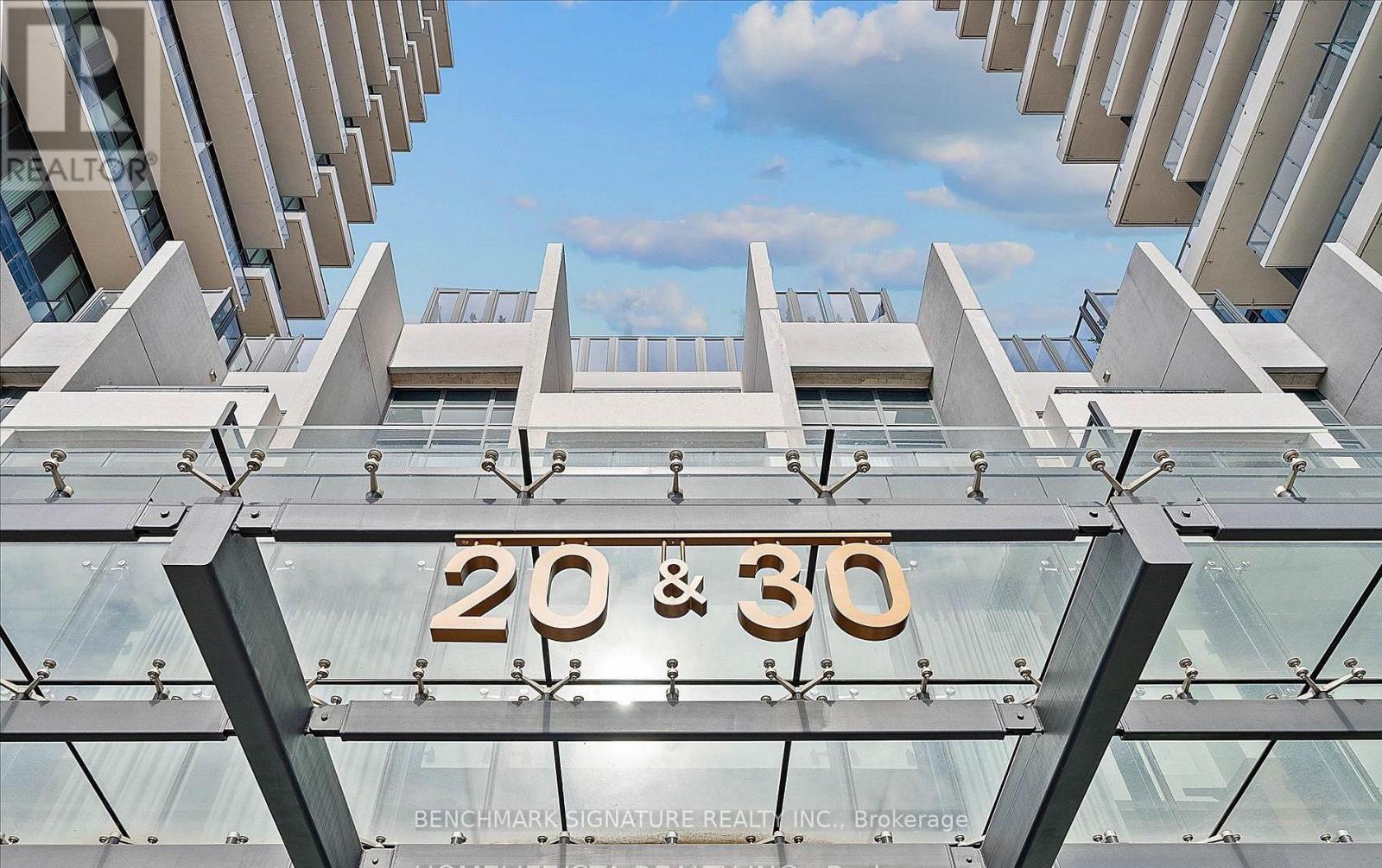 206 - 30 Inn On The Park Drive, Toronto (banbury-don Mills), Ontario
