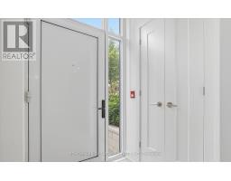 206 - 30 INN ON THE PARK DRIVE