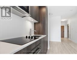 206 - 30 INN ON THE PARK DRIVE