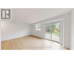 25 TREETOPS COURT