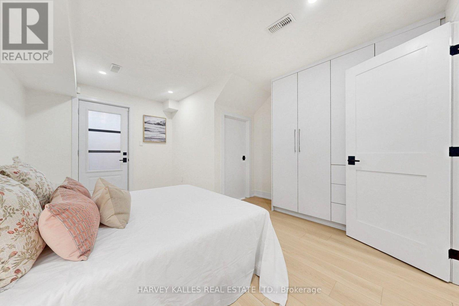 262 Euclid Avenue, Toronto (trinity-bellwoods), Ontario